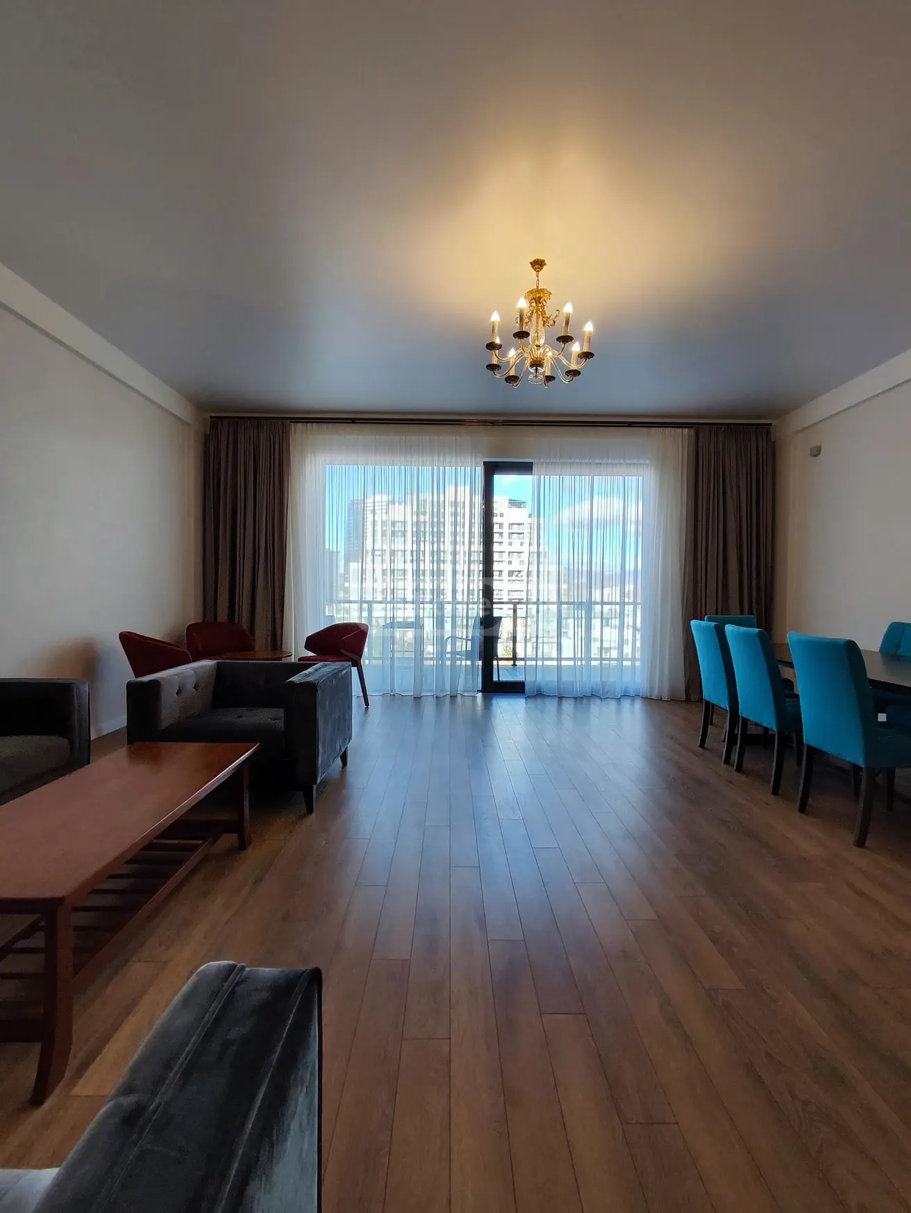 6 Room Private House For Sale view 4