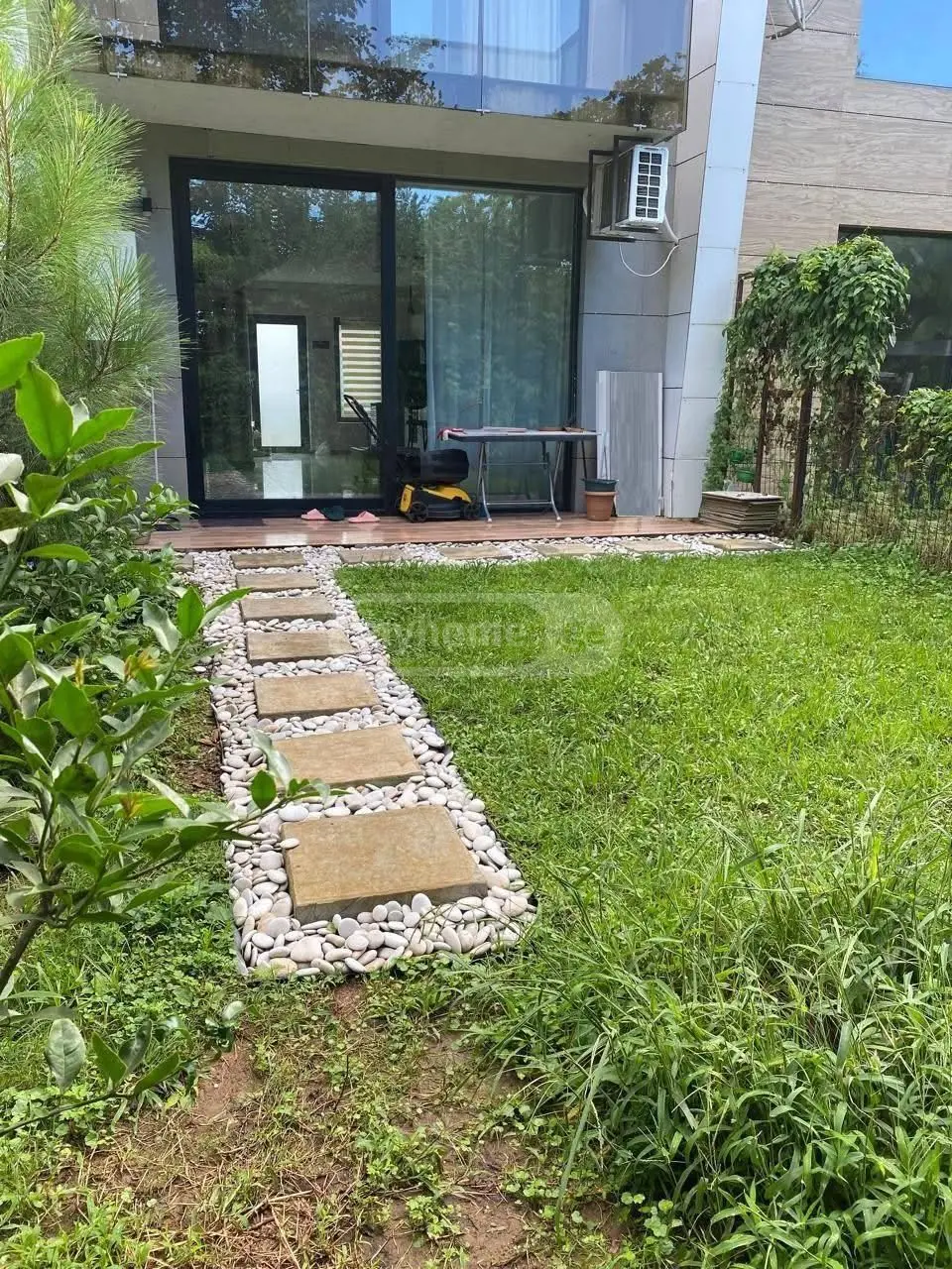 3 Room Private House For Sale view 13