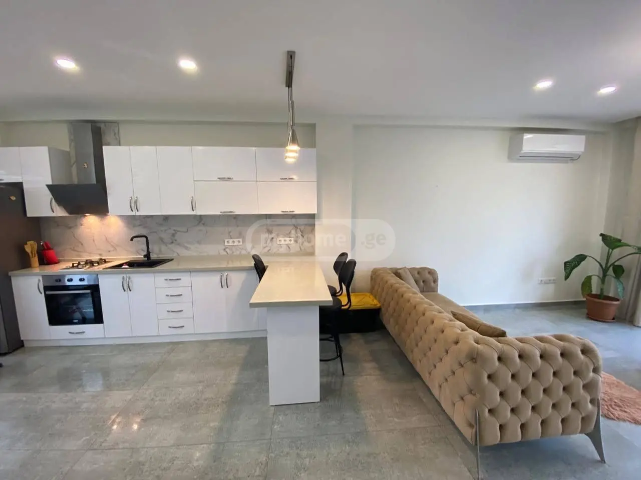 3 Room Private House For Sale view 3