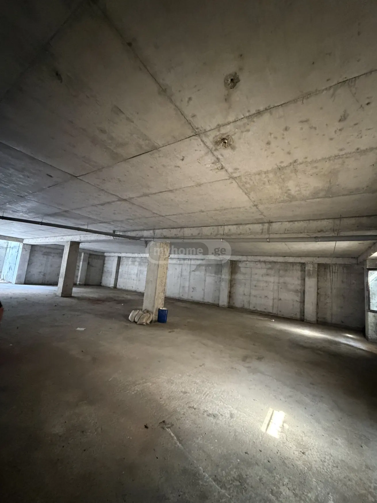 Garage Commercial Area For Sale In Avlabari view 1