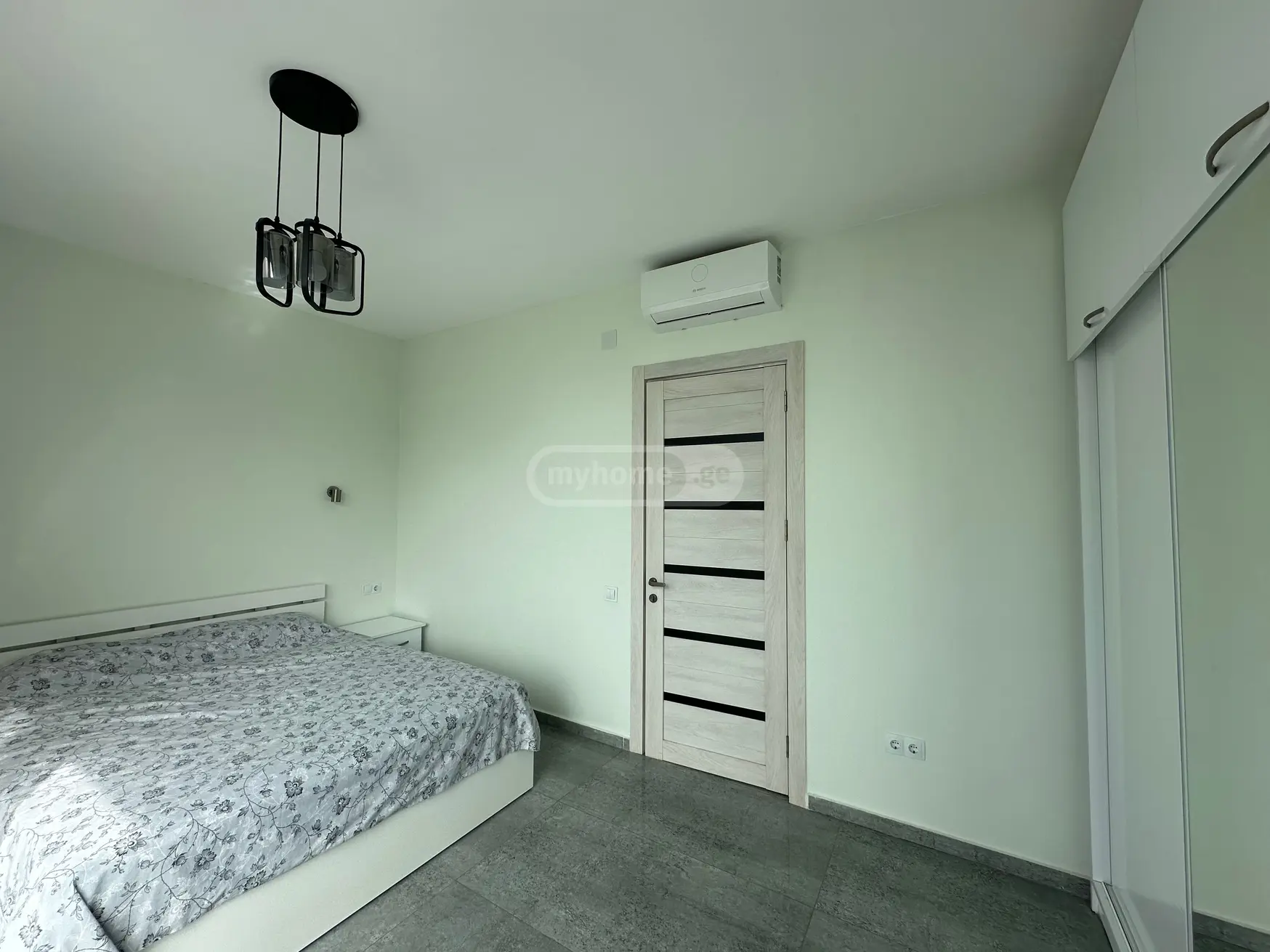 3 Room Private House For Sale view 6