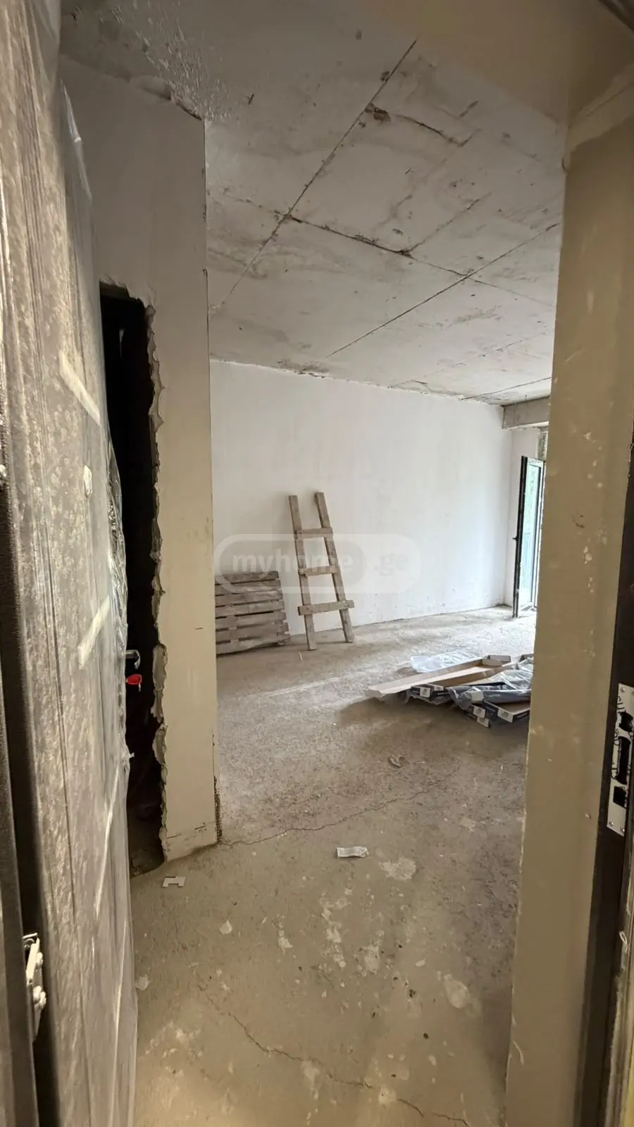 2 Room Apartment For Sale view 4