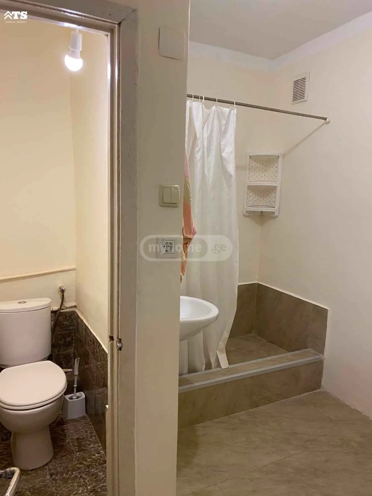 3 Room Apartment For Rent In Foti view 8