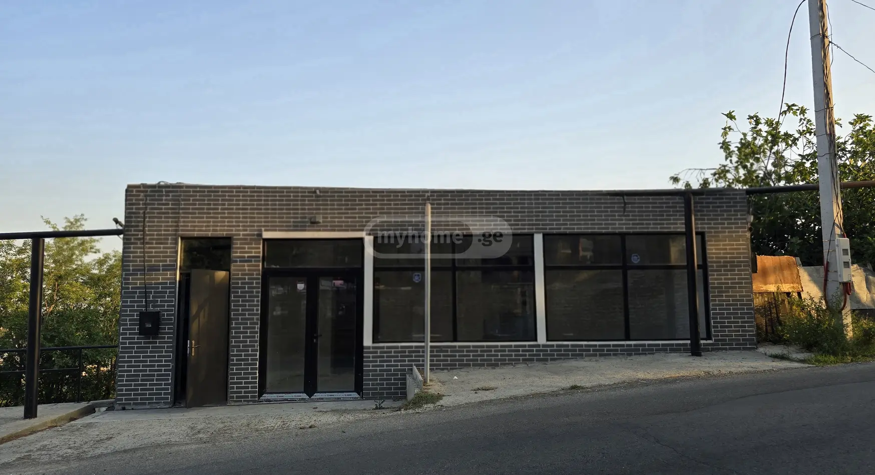 Universal Commercial Area For Rent In Mukhiani view 1