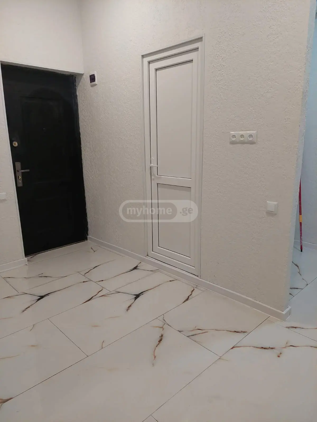 1 Room Apartment For Sale view 3