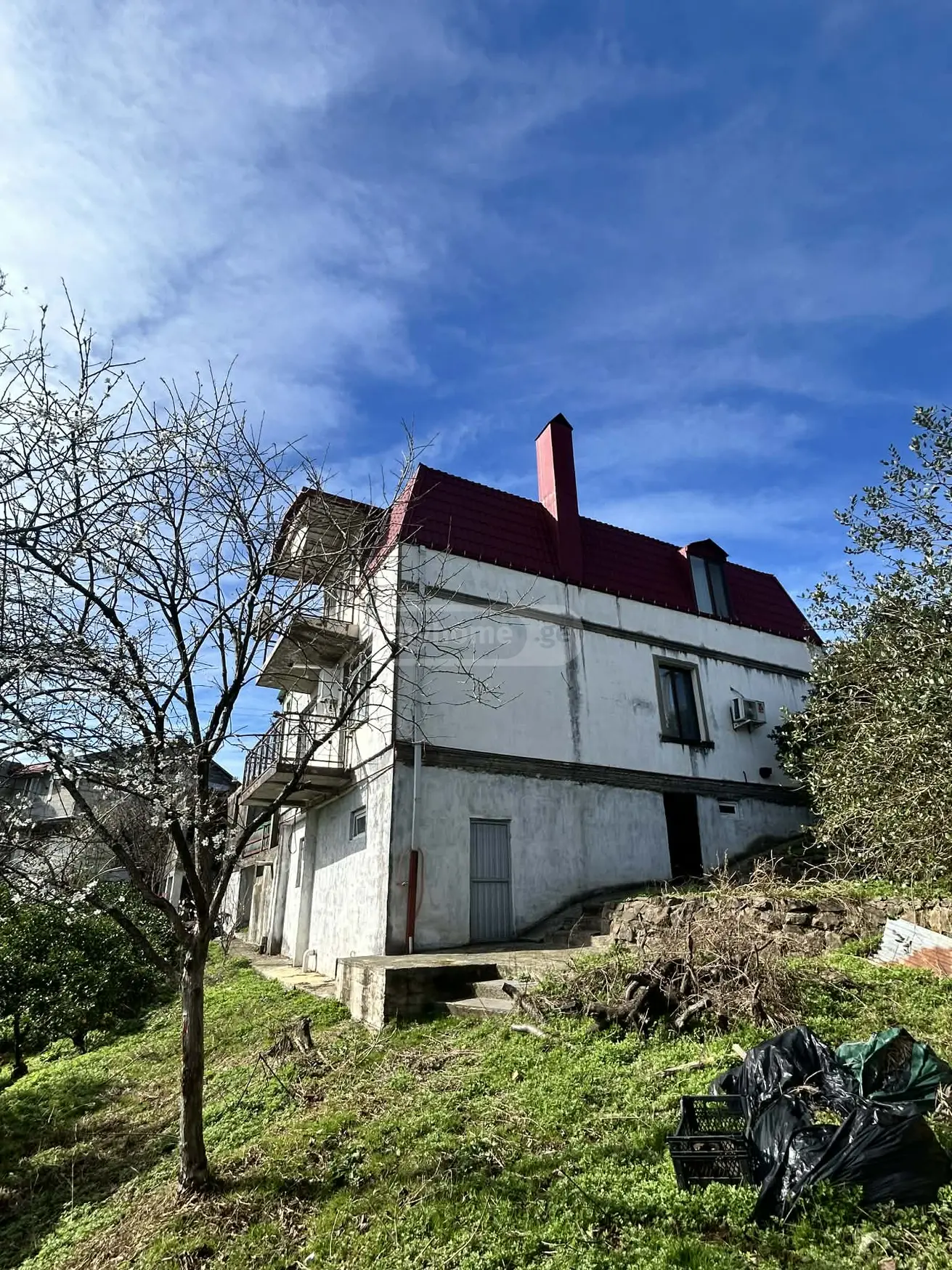 8 Room Private House For Sale view 5