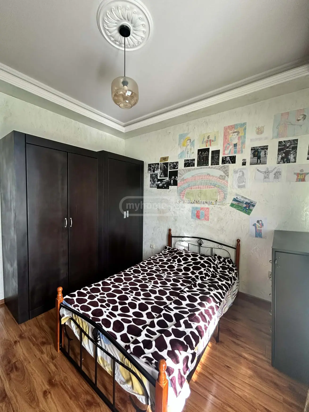 8 Room Private House For Sale view 13
