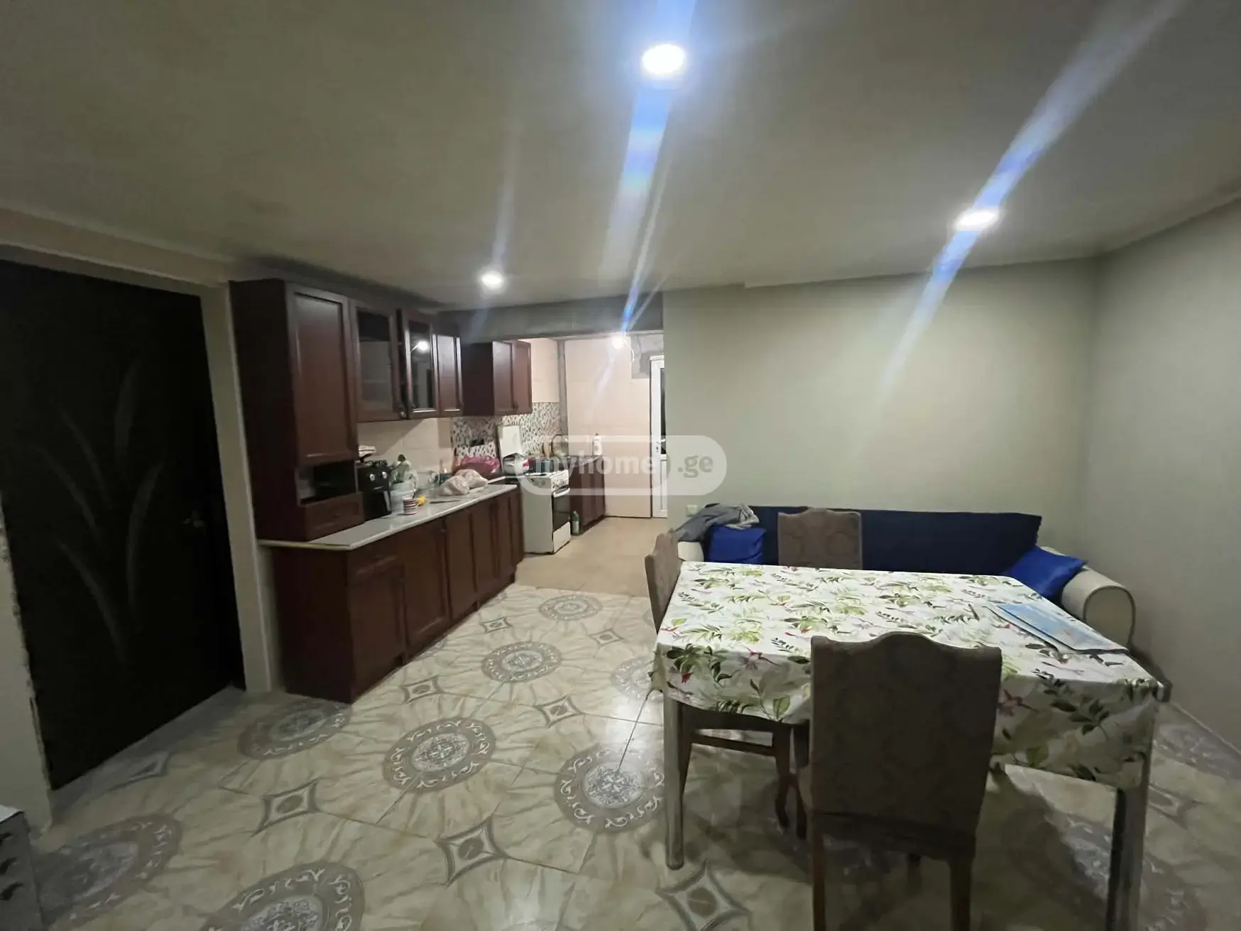 6 Room Private House For Sale view 5
