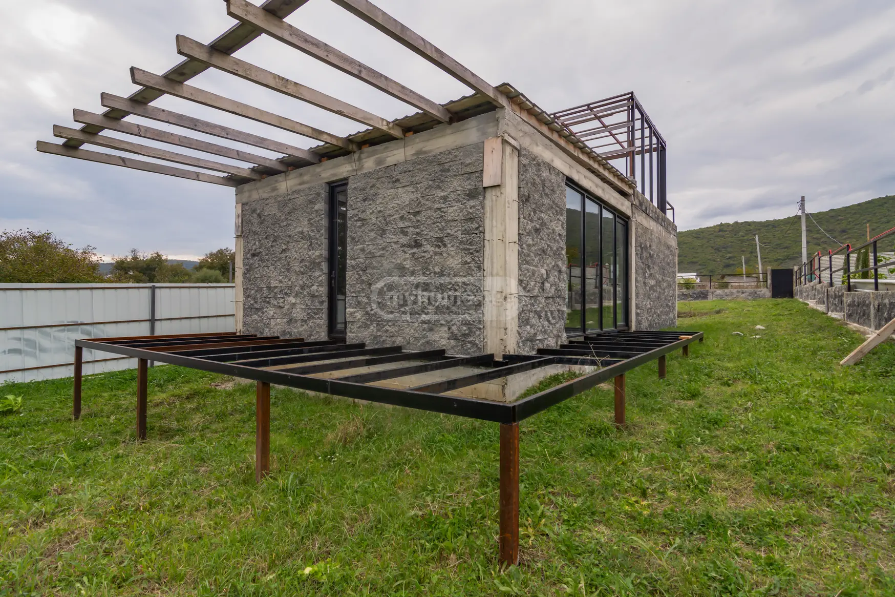 4 Room Private House For Sale view 4