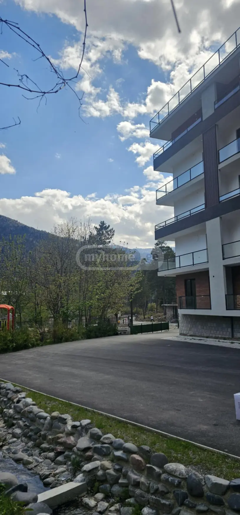 2 Room Apartment For Rent In Borjomi view 2
