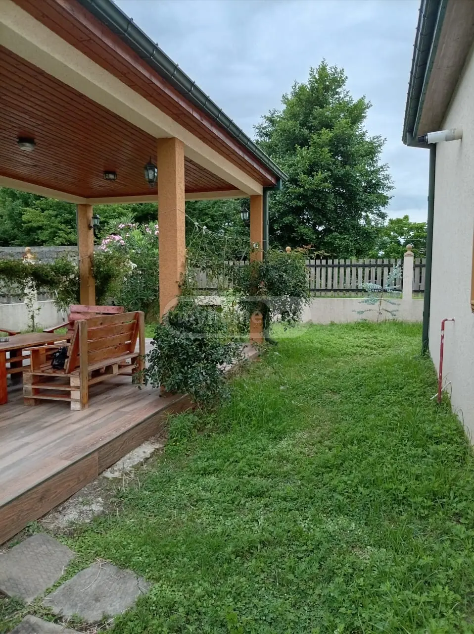 4 Room Private House For Sale view 2