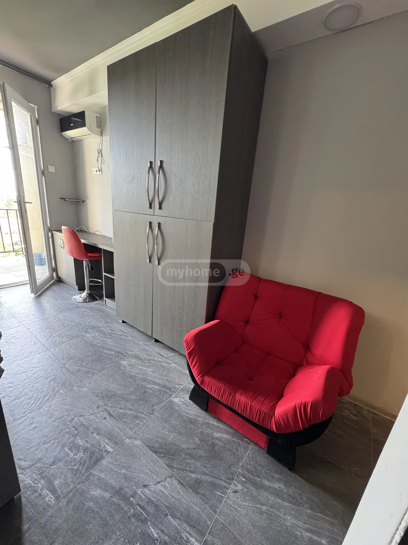 1 Room Apartment For Sale view 4