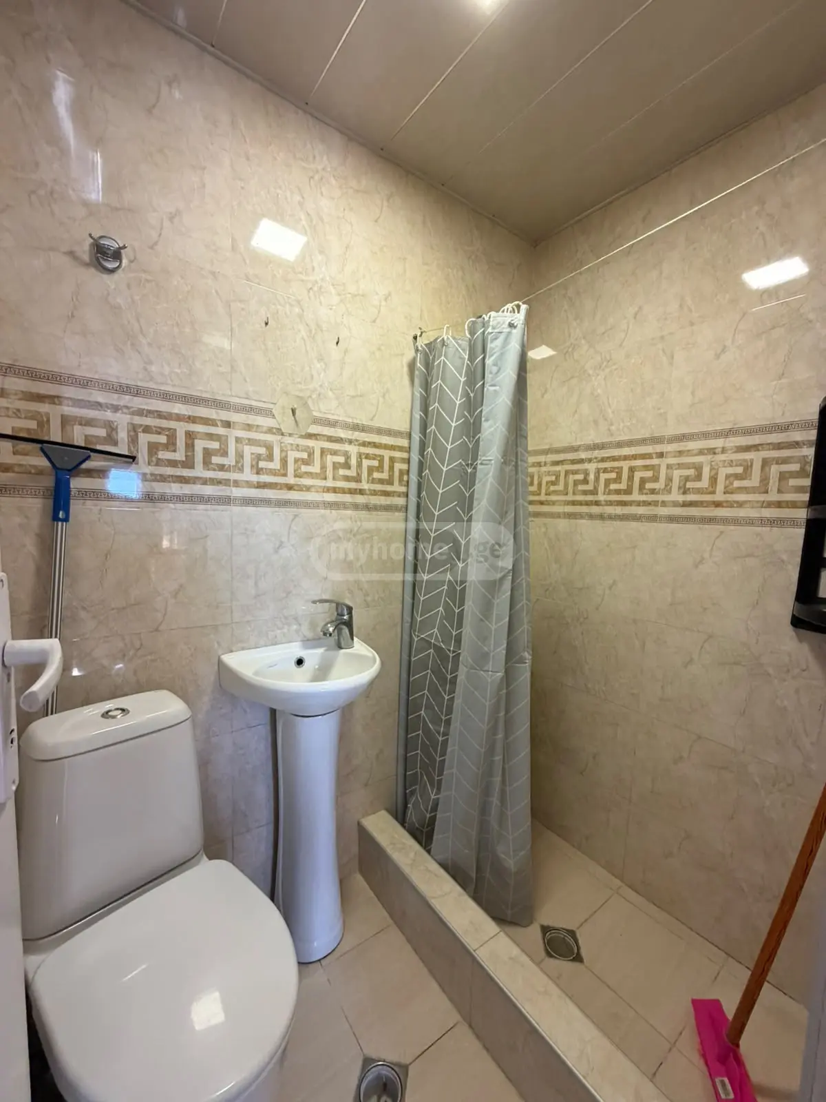 2 Room Private House For Sale view 11