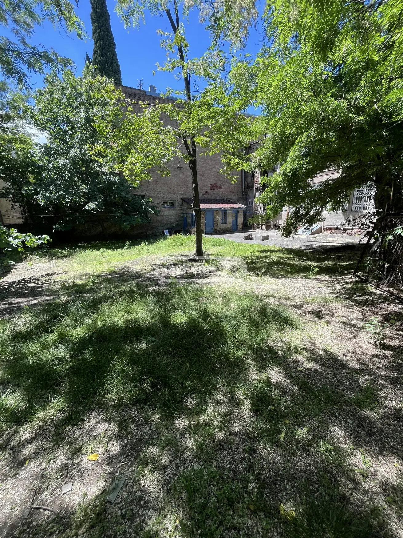 4 Room Private House For Sale view 3