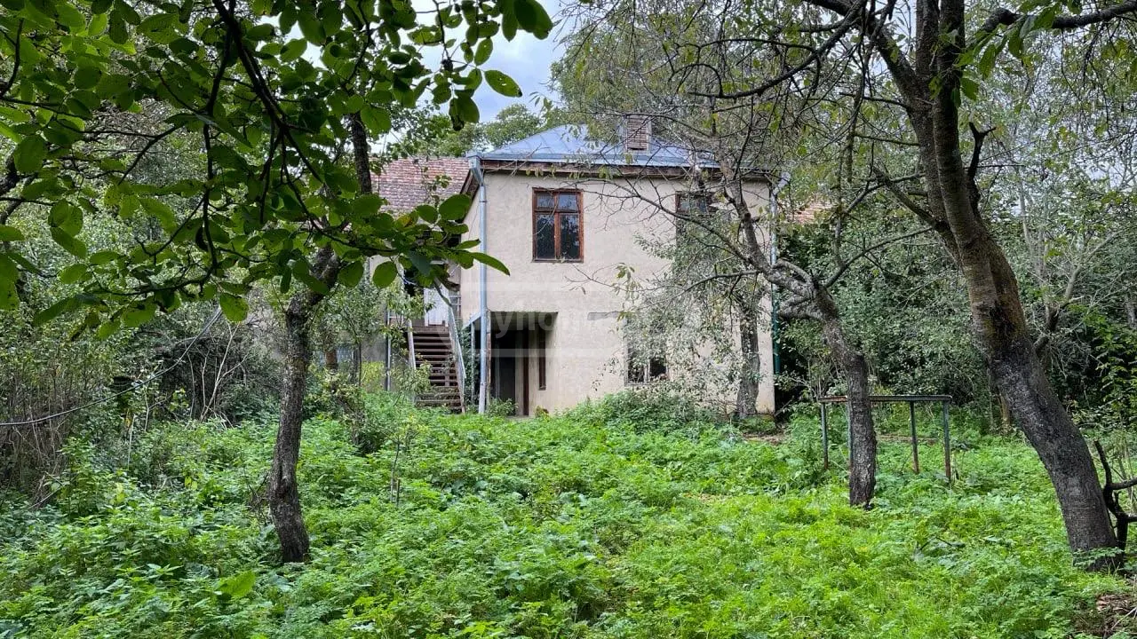 7 Room Country House For Sale view 9