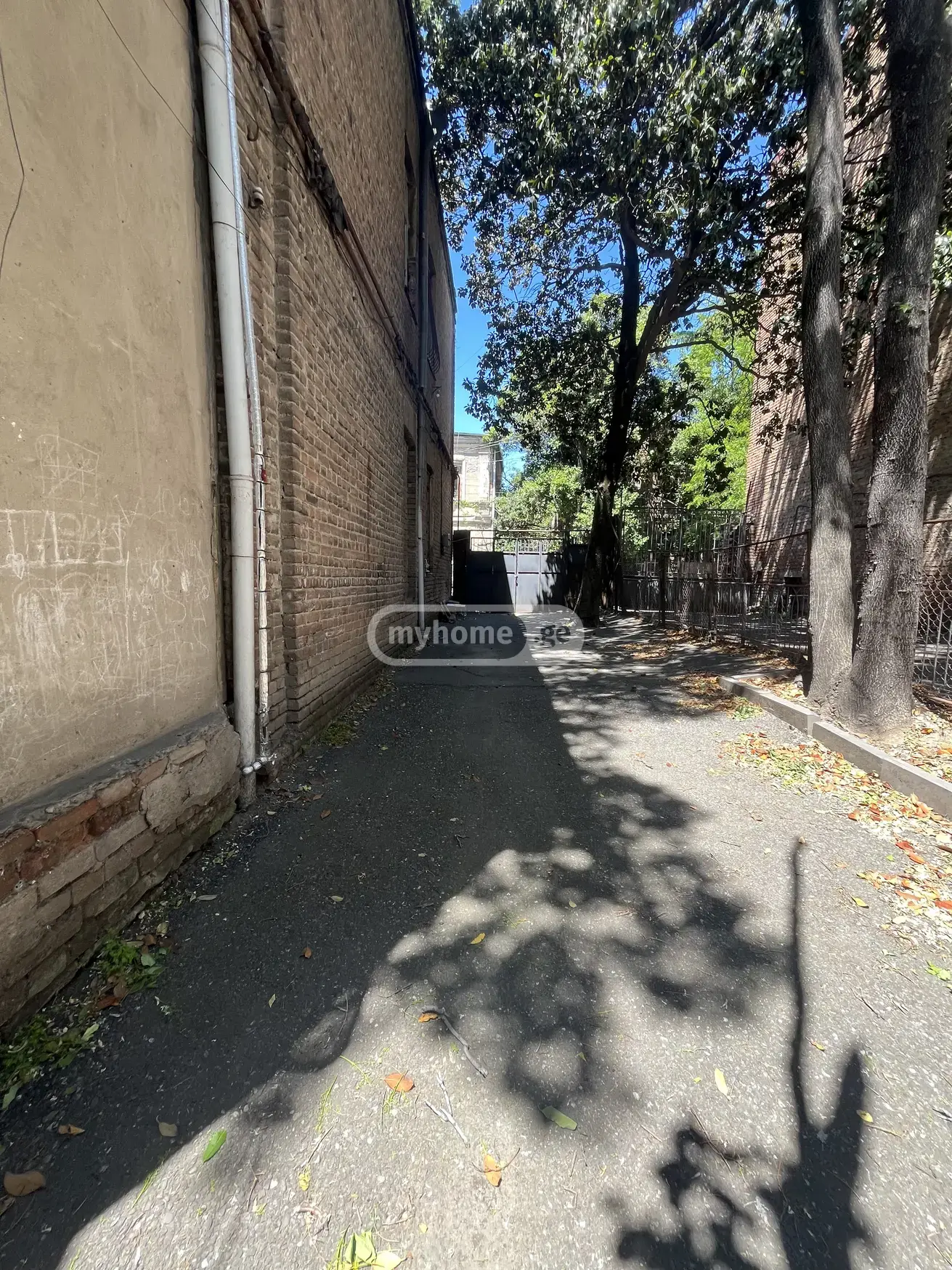 4 Room Private House For Sale view 14