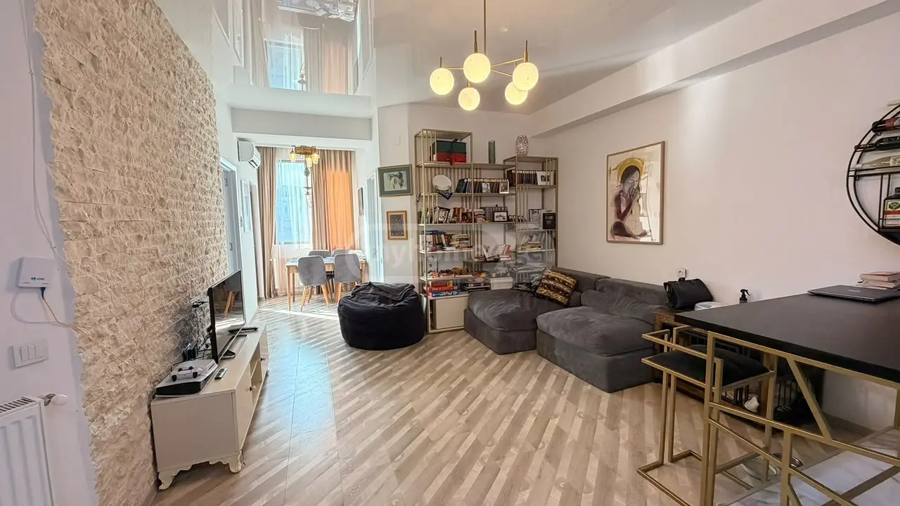 3 Room Apartment For Sale view 2