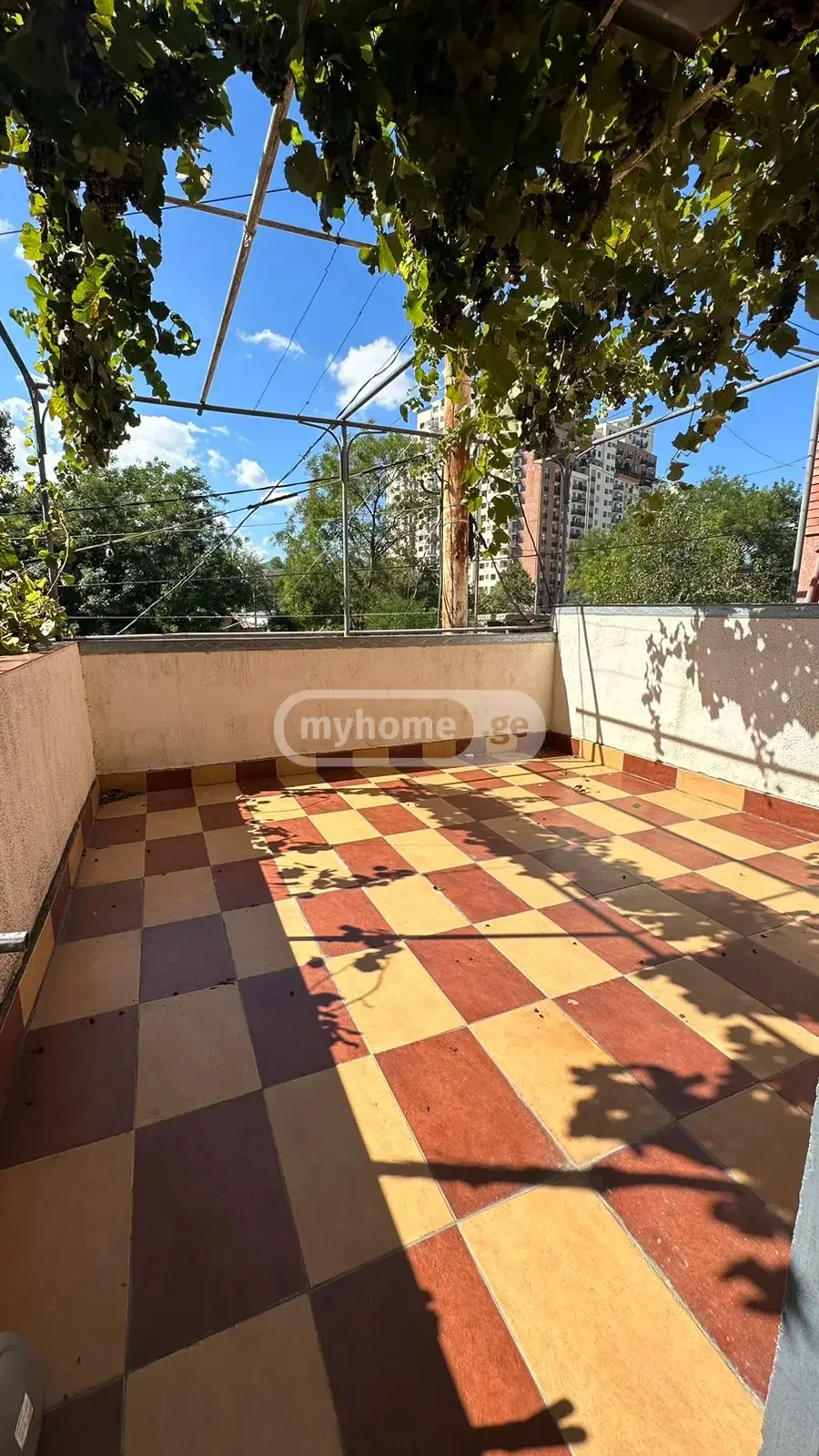 9 Room Private House For Rent In Isani view 8