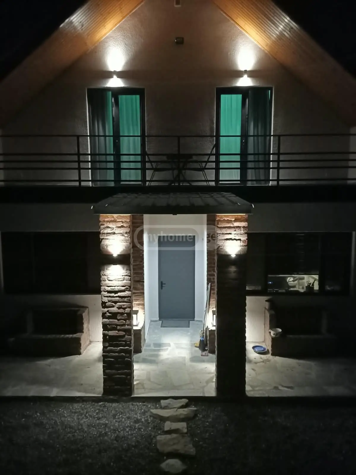 5 Room Private House For Sale view 8