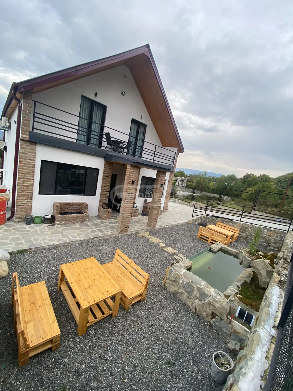 5 Room Private House For Sale view 4