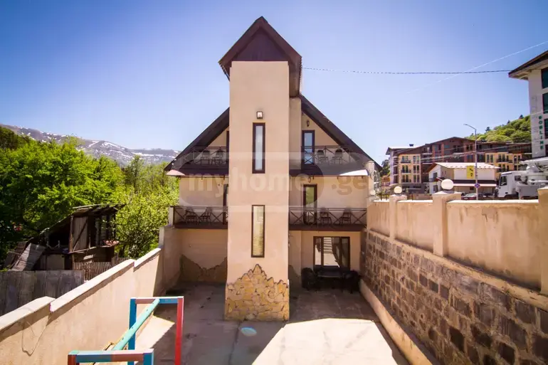 5 Room Private House Daily Rent In Bakuriani view 1