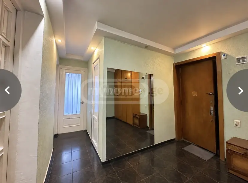 5 Room Apartment For Sale view 1