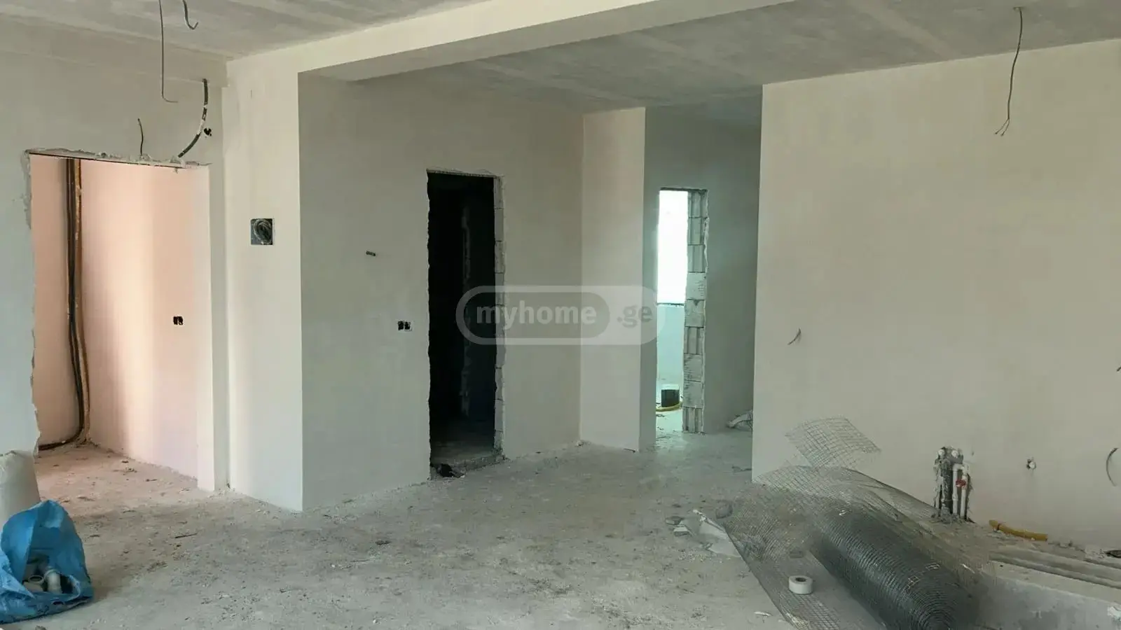7 Room Private House For Sale view 12