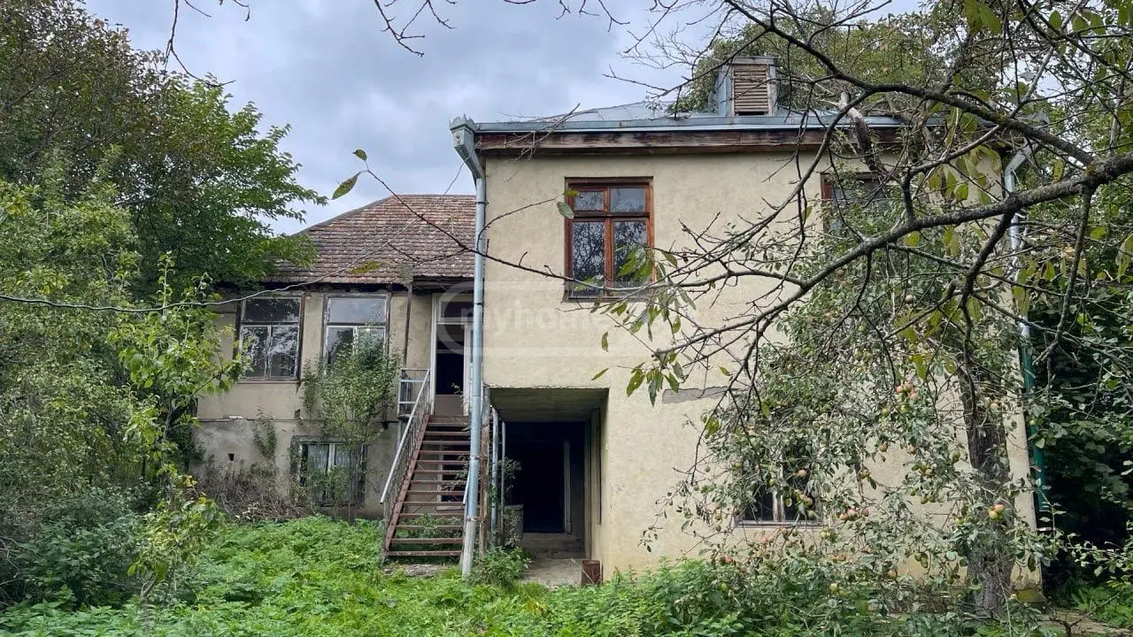 7 Room Country House For Sale view 8