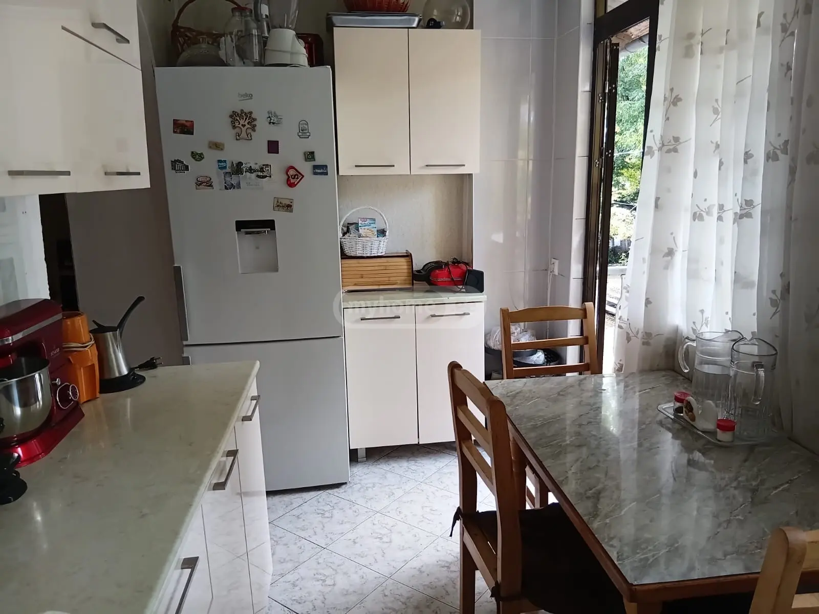 2 Room Apartment For Rent view 9
