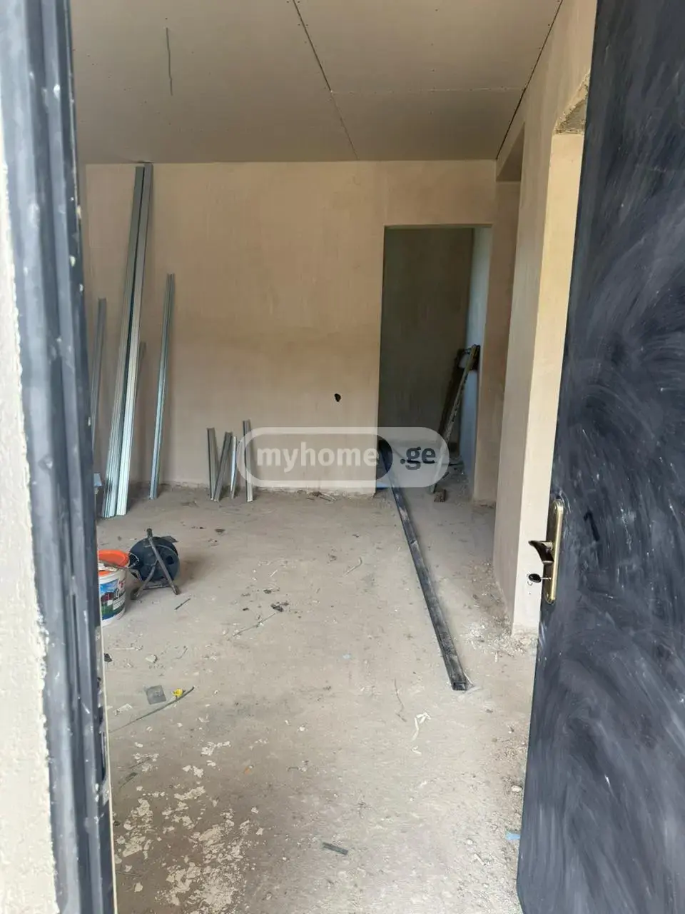 3 Room Private House For Sale view 2