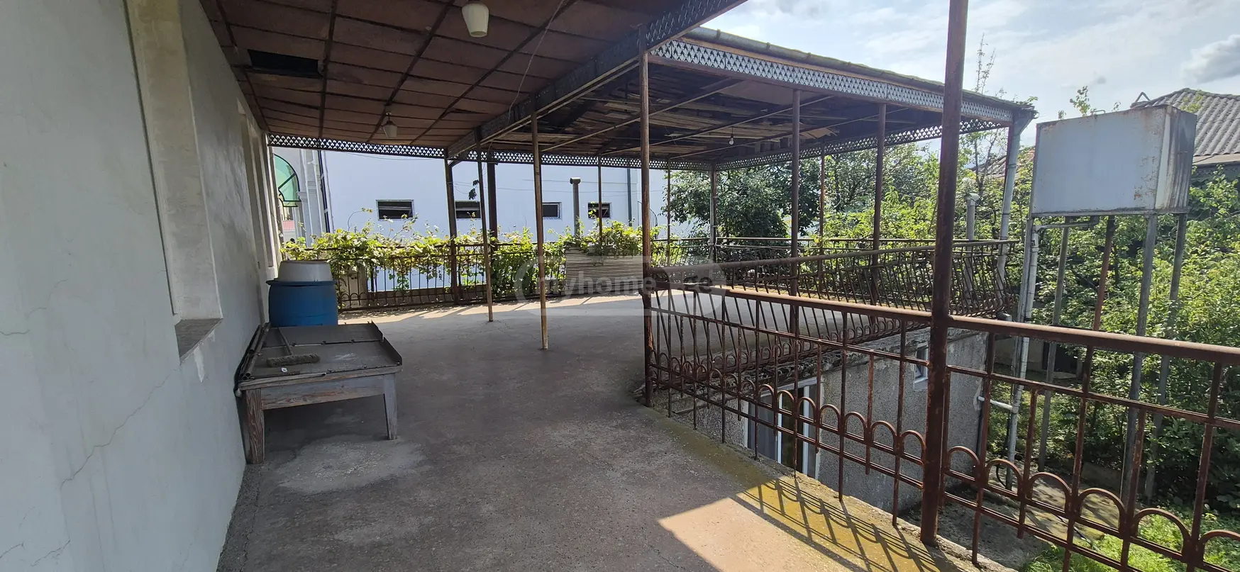 8 Room Private House For Sale view 5
