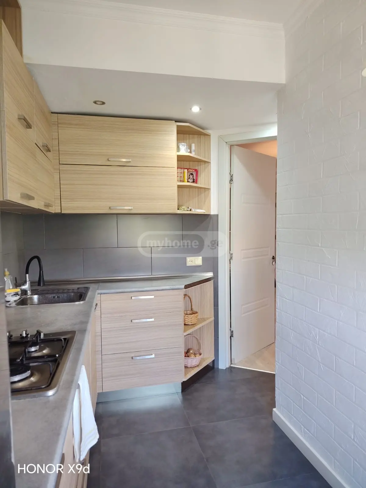 3 Room Apartment For Sale view 3