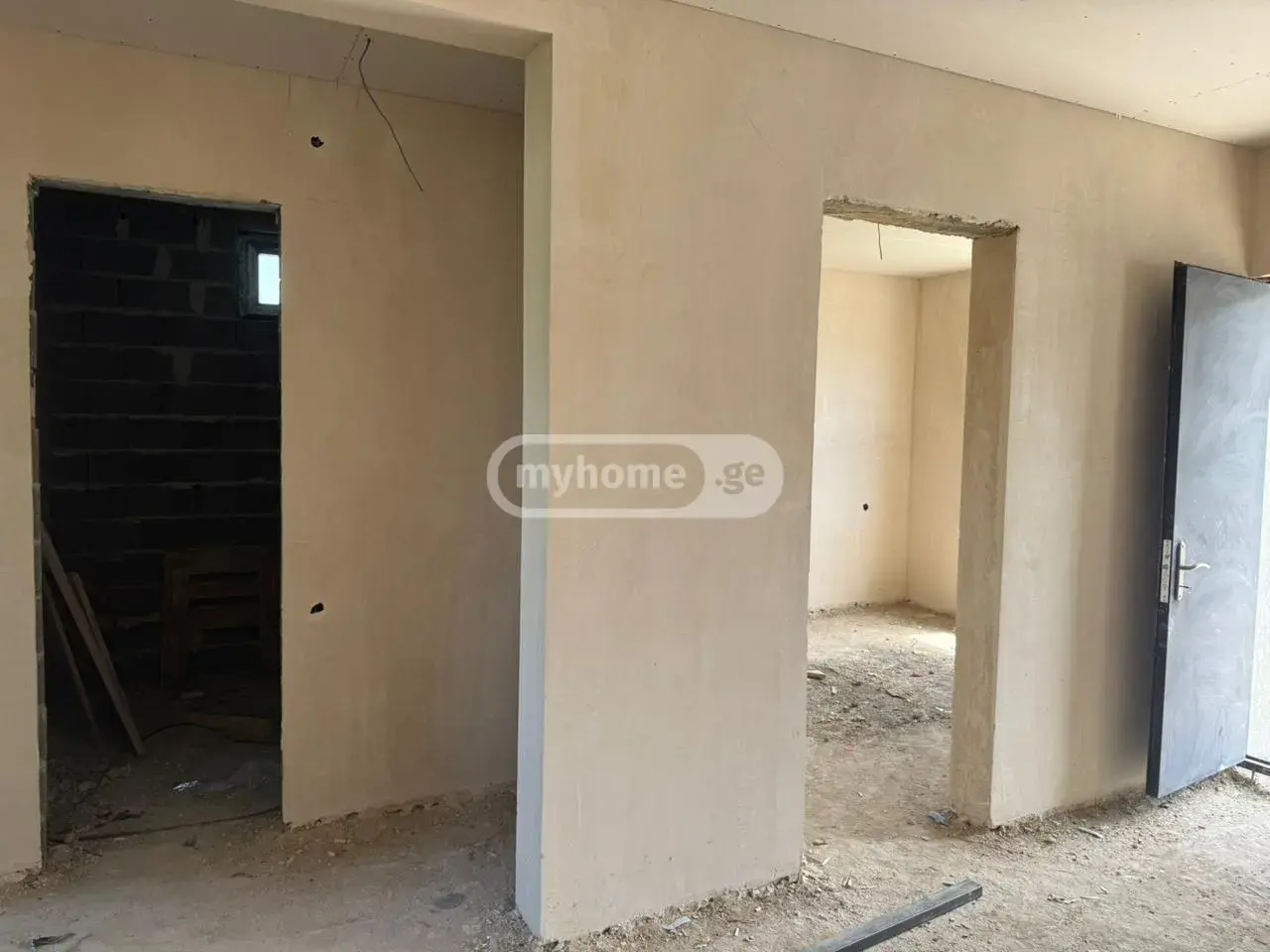 3 Room Private House For Sale view 3