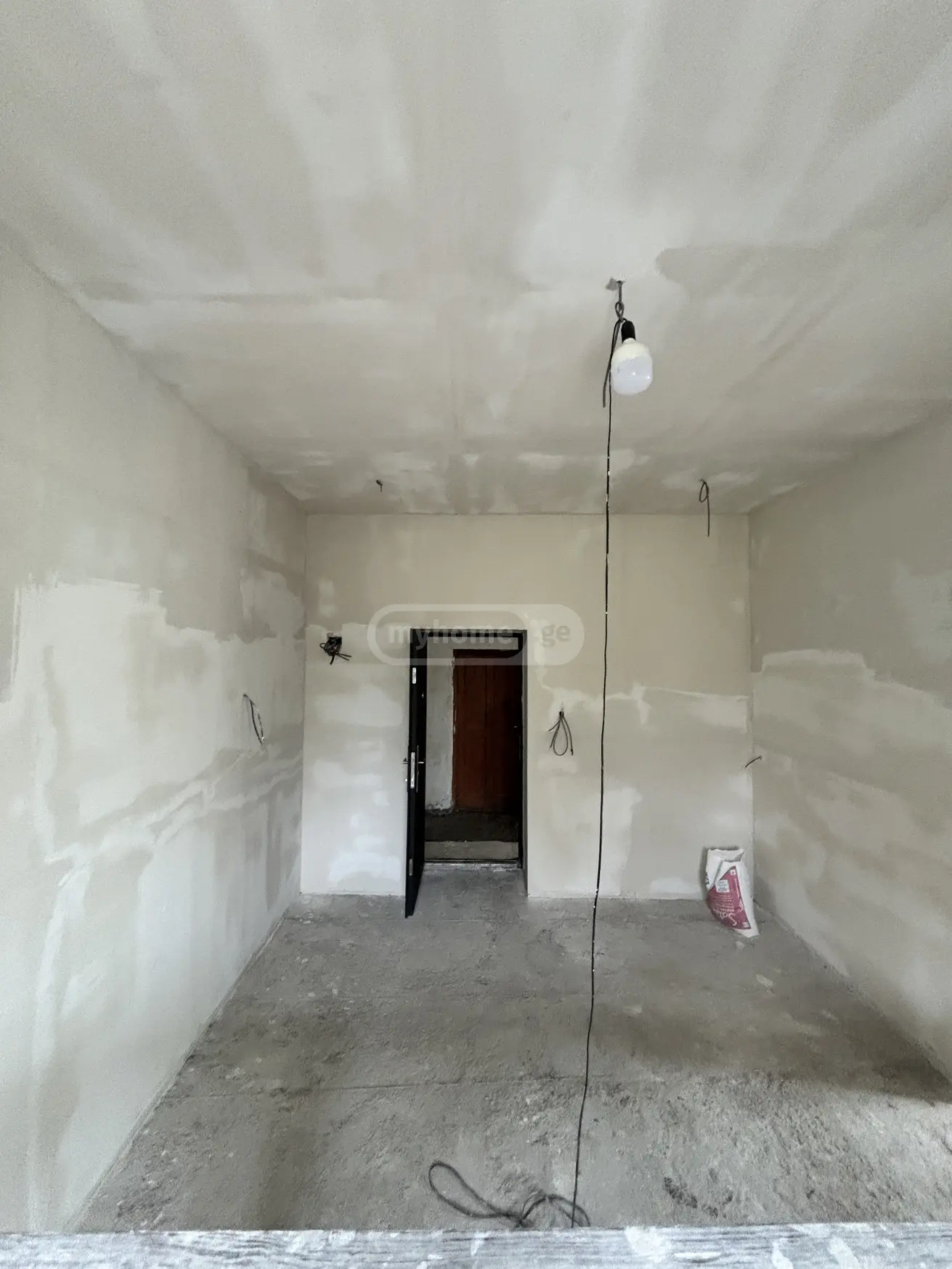 1 Room Apartment For Sale view 4