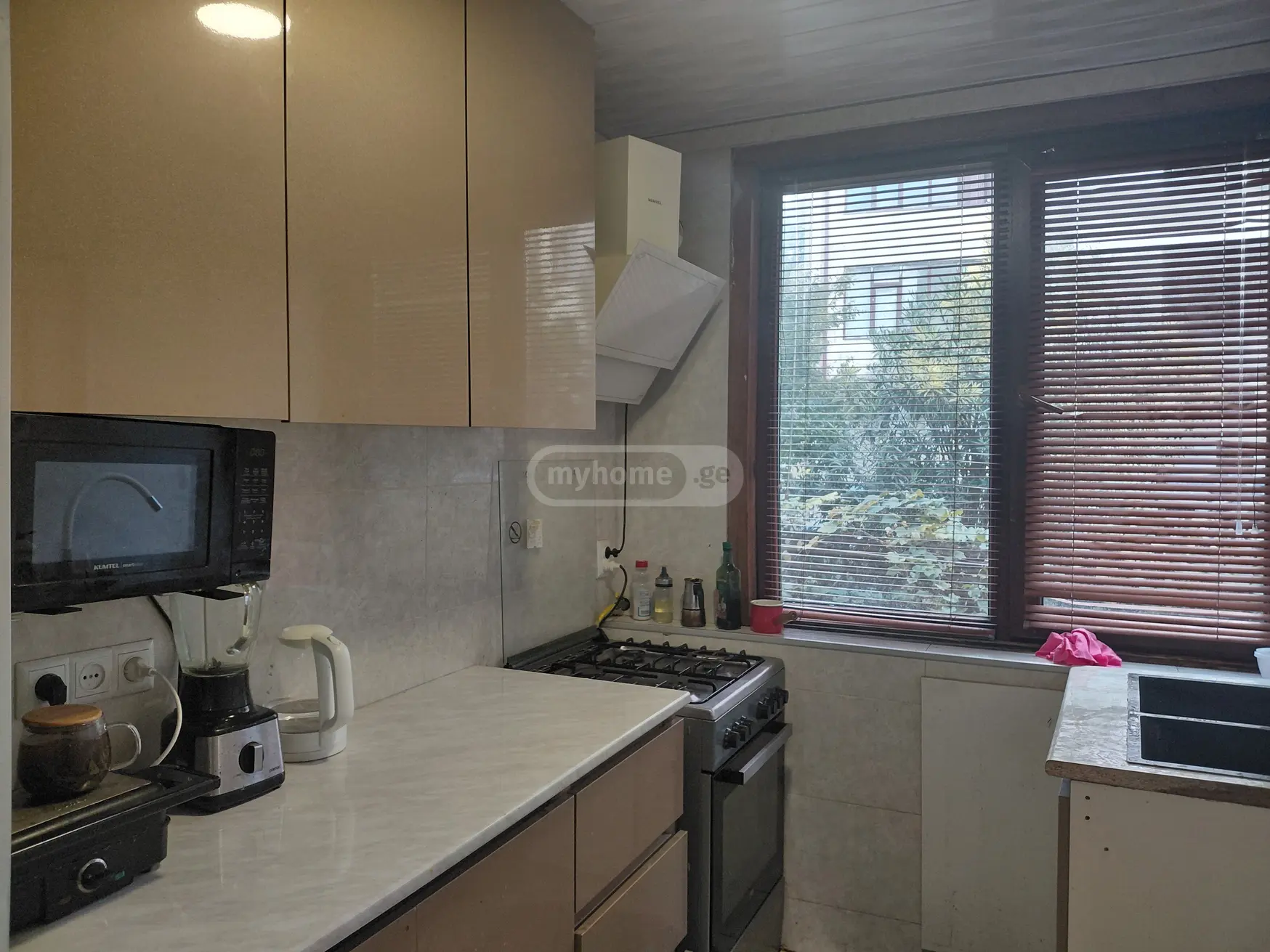 4 Room Apartment For Rent In Zugdidi view 3