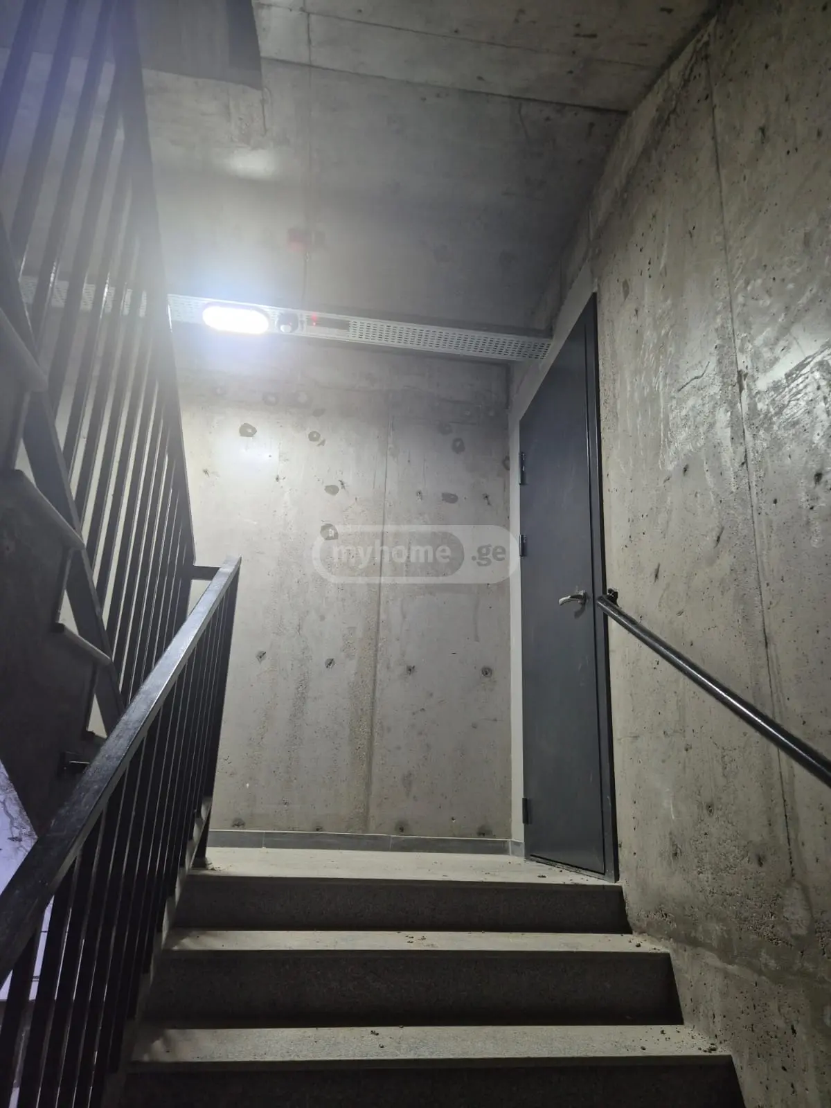 1 Room Apartment For Sale view 2