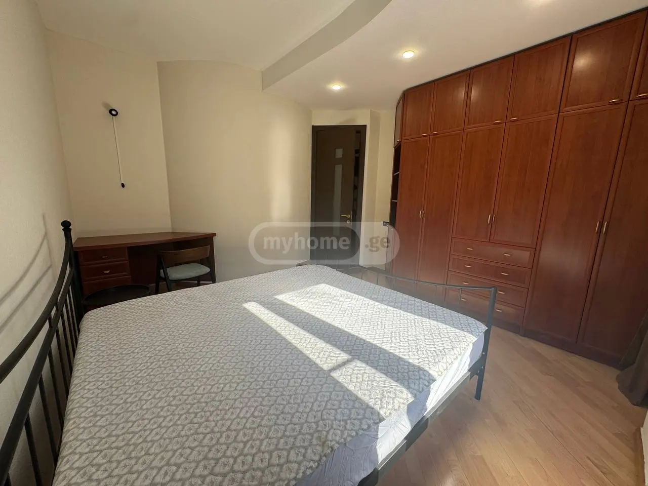 4 Room Apartment For Rent In Tbilisi view 7