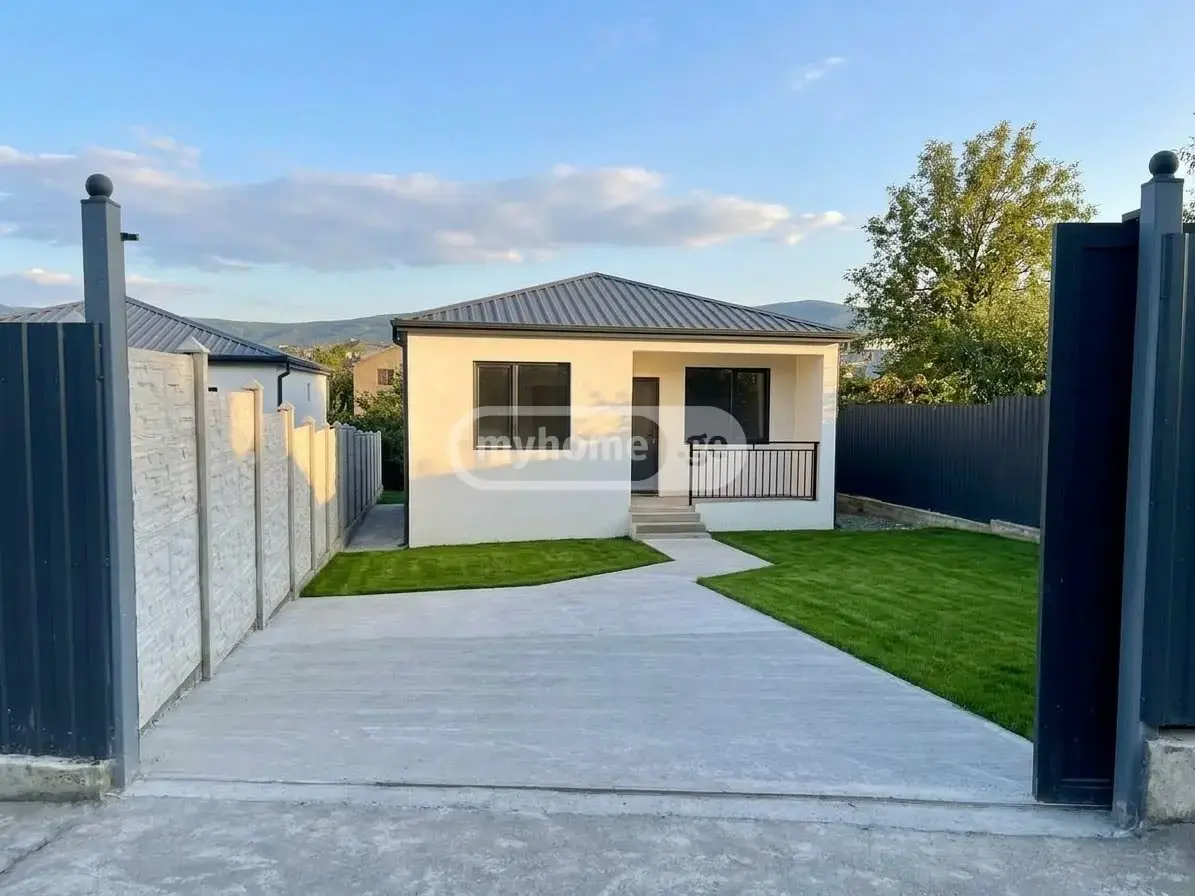 3 Room Private House For Sale view 7