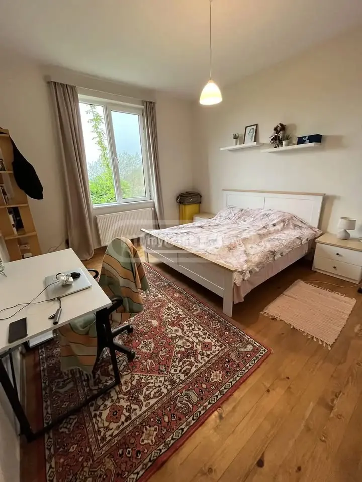 6 Room Private House For Sale view 9