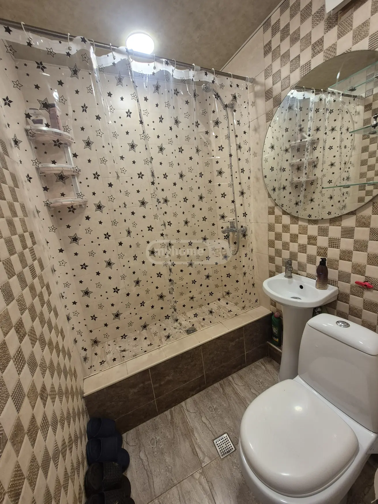 1 Room Apartment Daily Rent In Tbilisi view 3