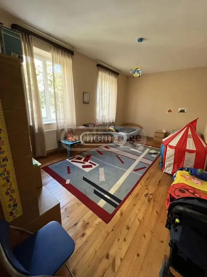 6 Room Private House For Sale view 11