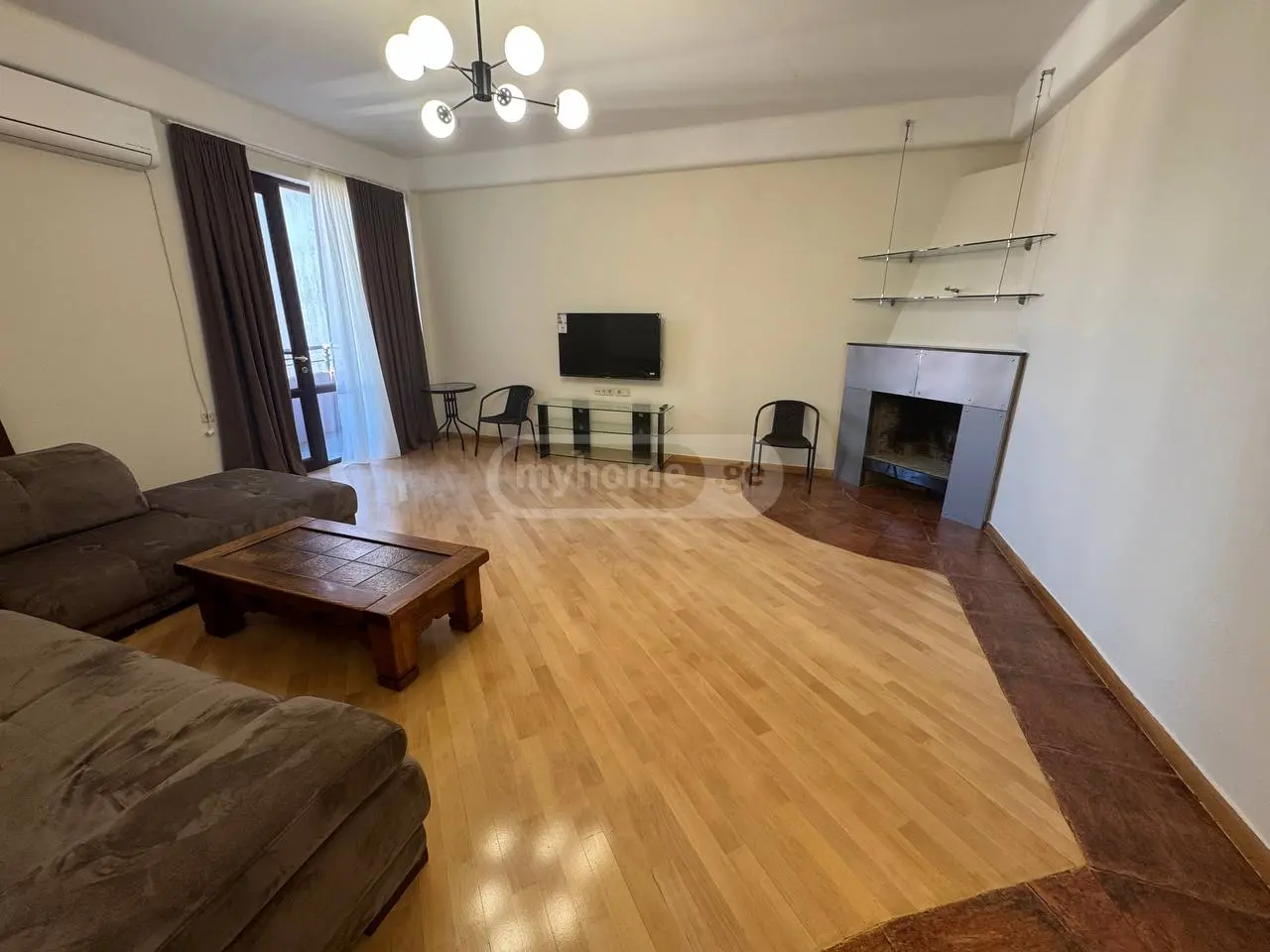 4 Room Apartment For Rent In Tbilisi view 2