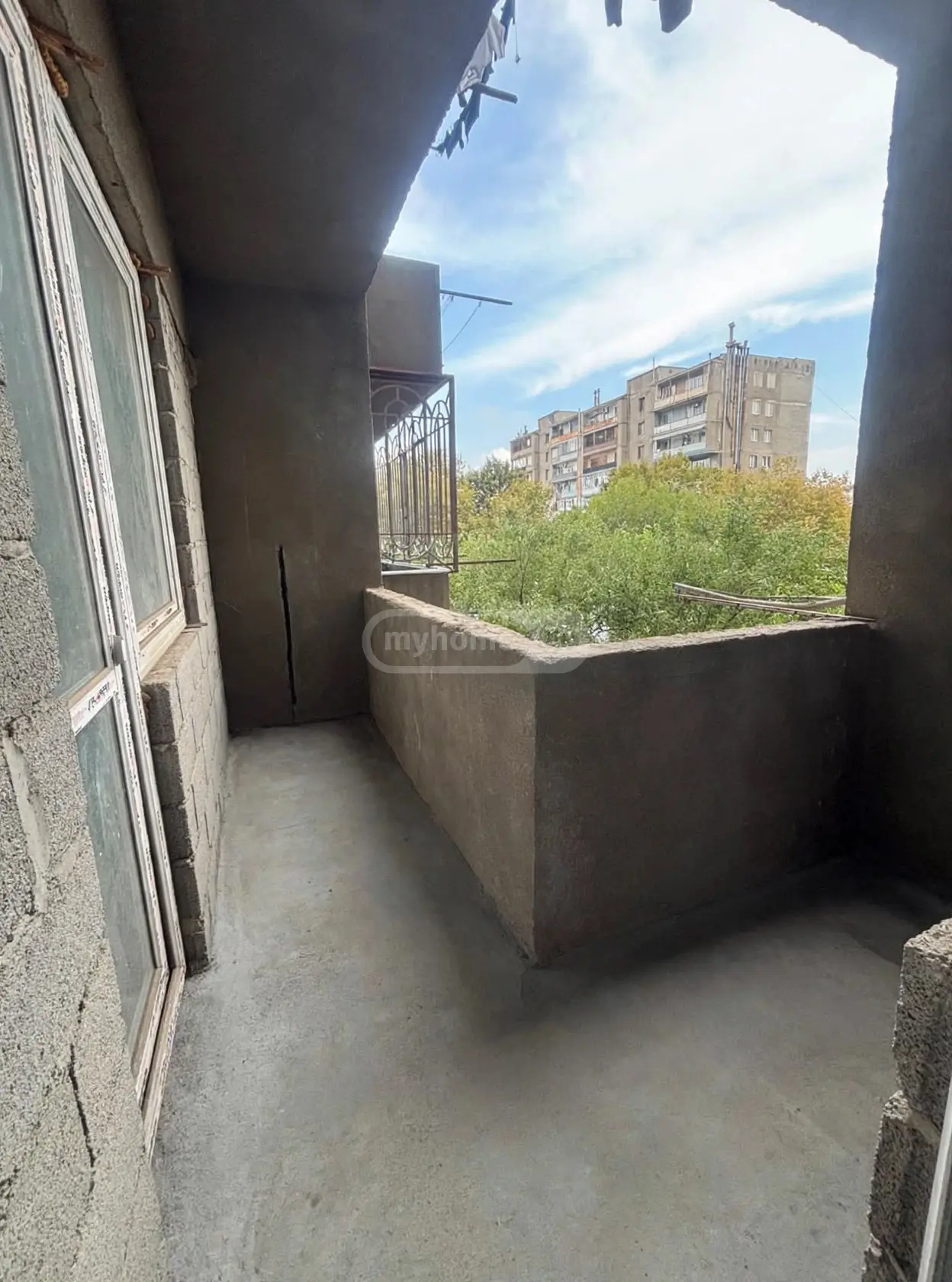 3 Room Apartment For Sale view 4