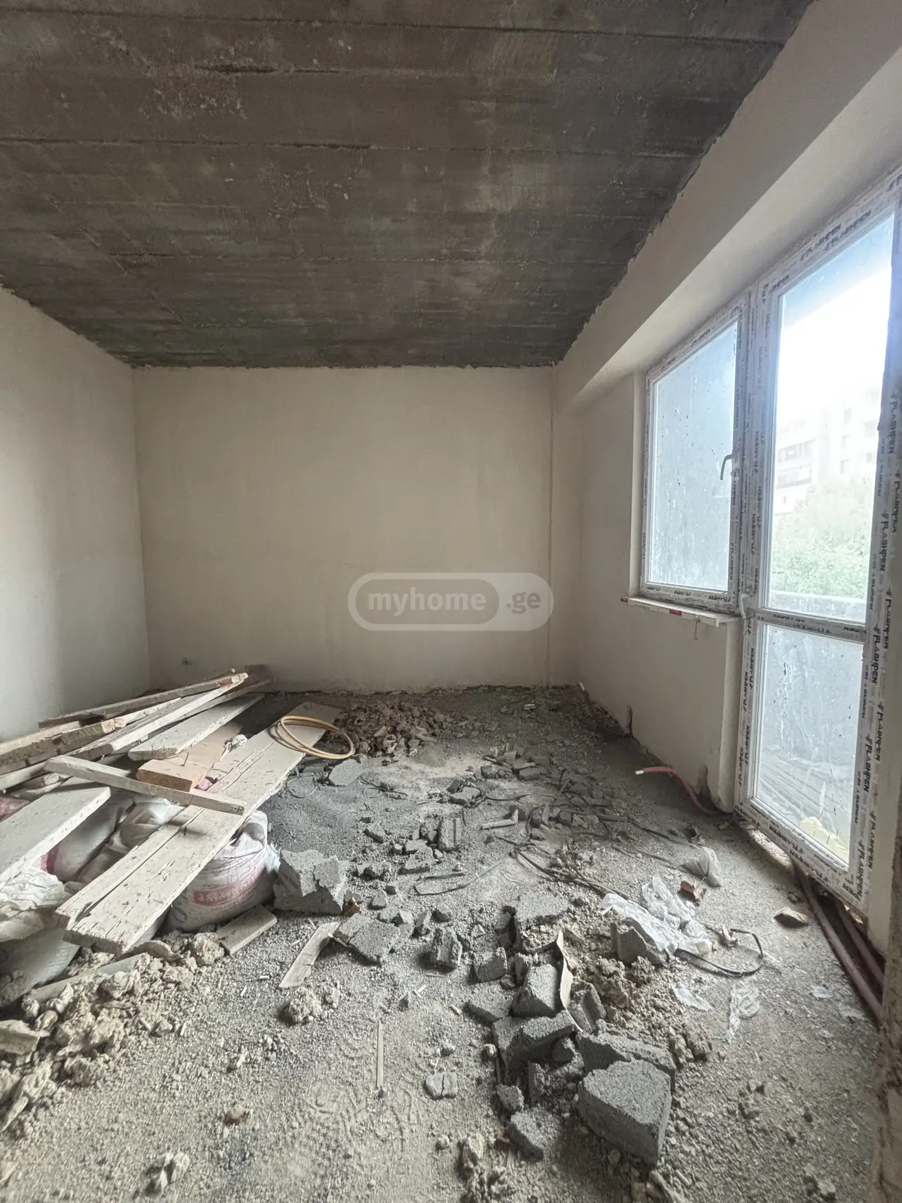 3 Room Apartment For Sale view 1