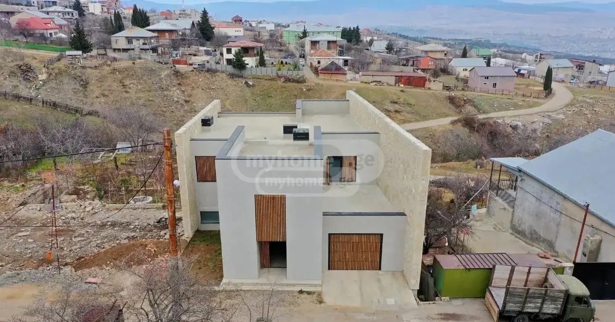 5 Room Private House For Sale view 7