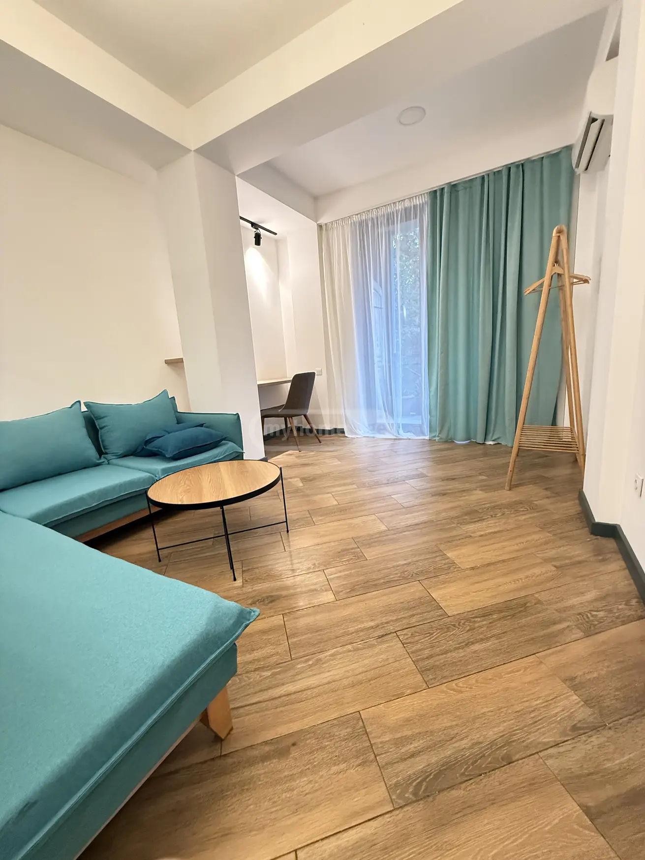 2 Room Apartment For Sale view 2