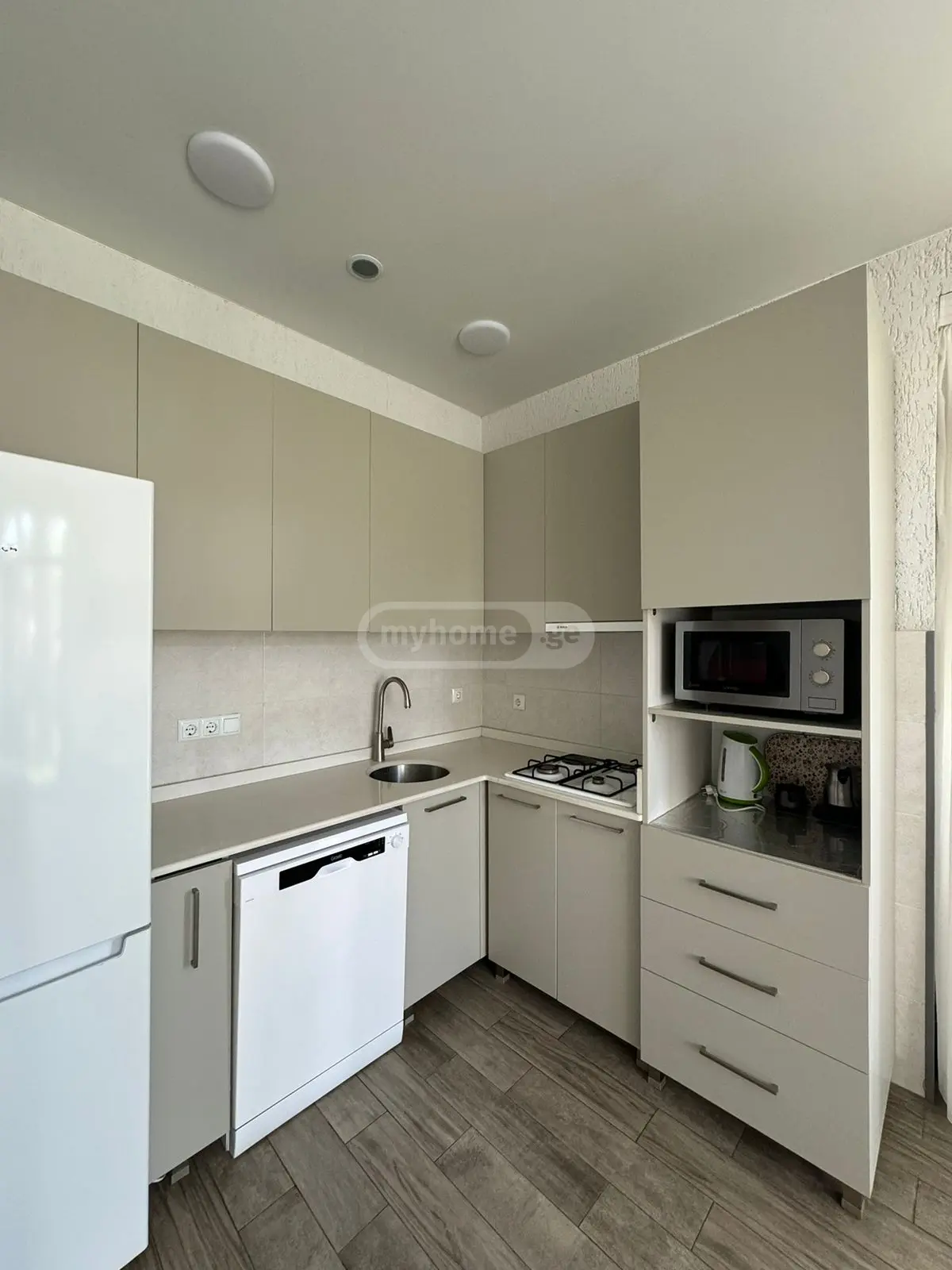 3 Room Private House For Rent view 12