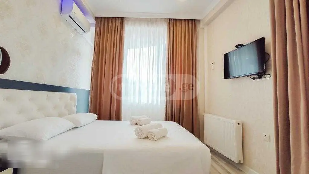 5 Room Hotel Daily Rent In Vera view 2