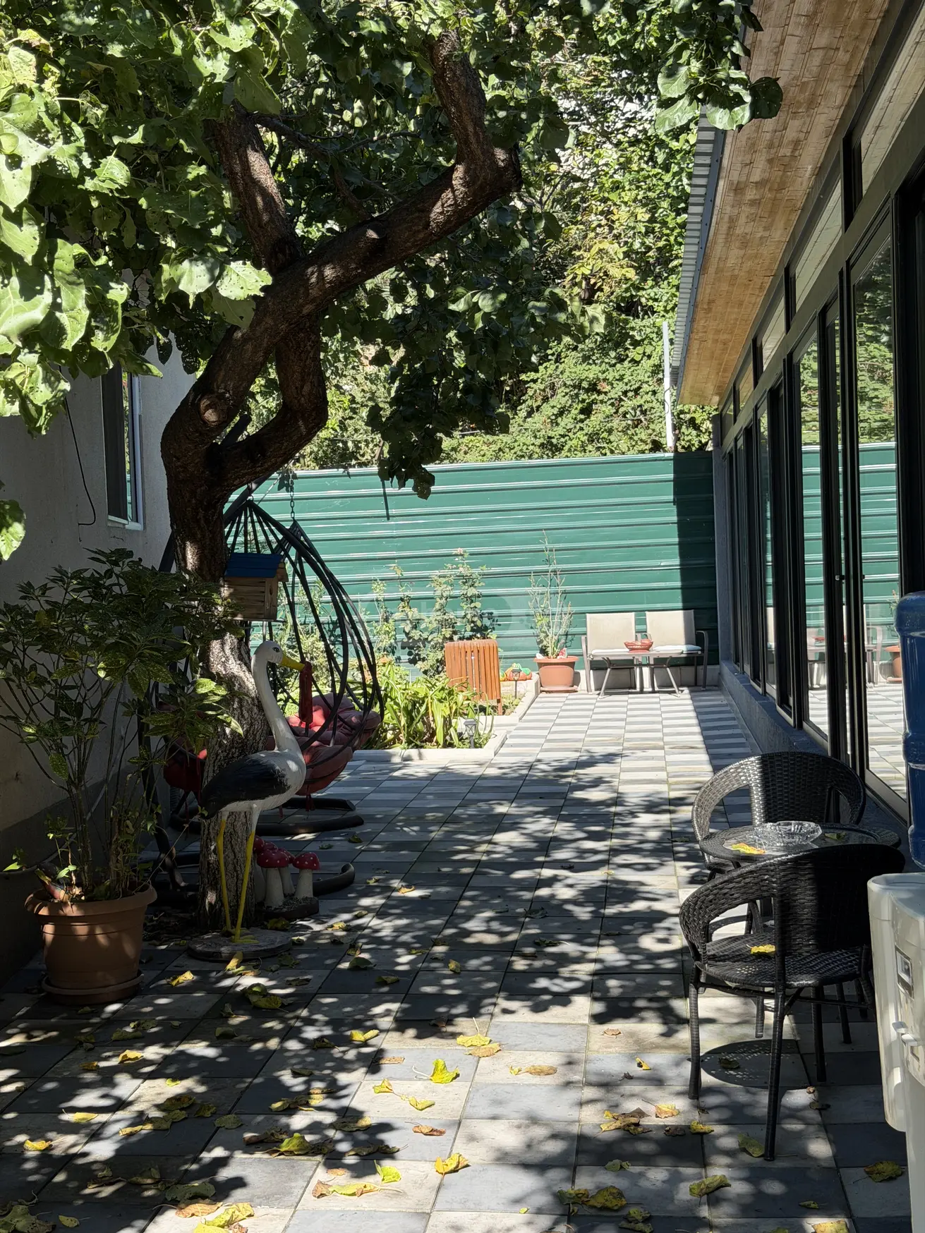 1 Room Private House Daily Rent In Isani view 5