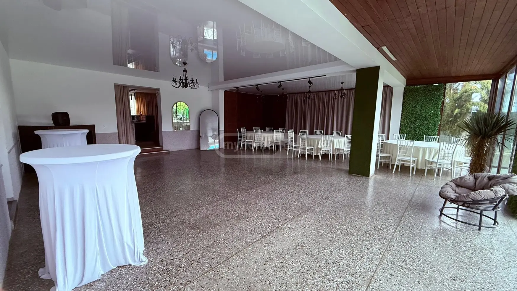 4 Room Private House Daily Rent In Mtatsminda view 11
